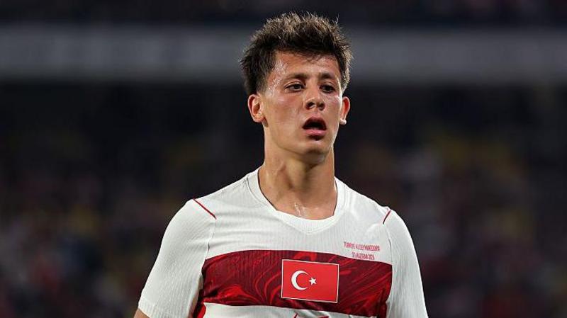 Guler, Soyuncu and Calhanoglu in Turkey World Cup squad