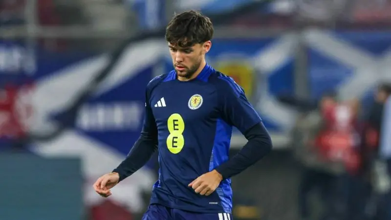 Hickey pretende aumentar la presión sobre Dinamarca.