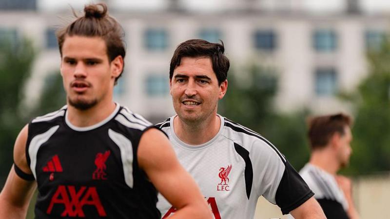 Intensity, smiles & Lewandowski - inside Liverpool training under Iraola