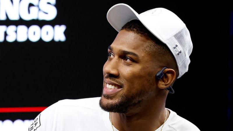 I'll stamp all over 'serious fighter' Paul - Joshua