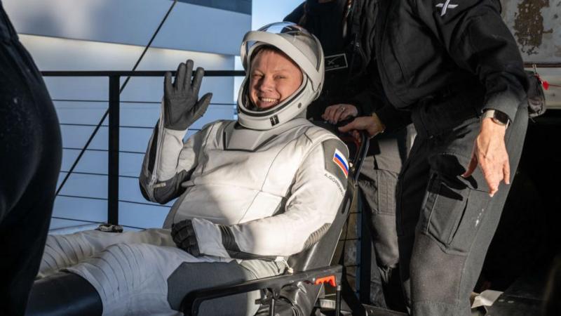 Nasa astronaut Butch Wilmore retires after nine months in space