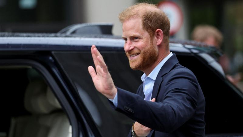 Harry says people trying to sabotage reconciliation with King