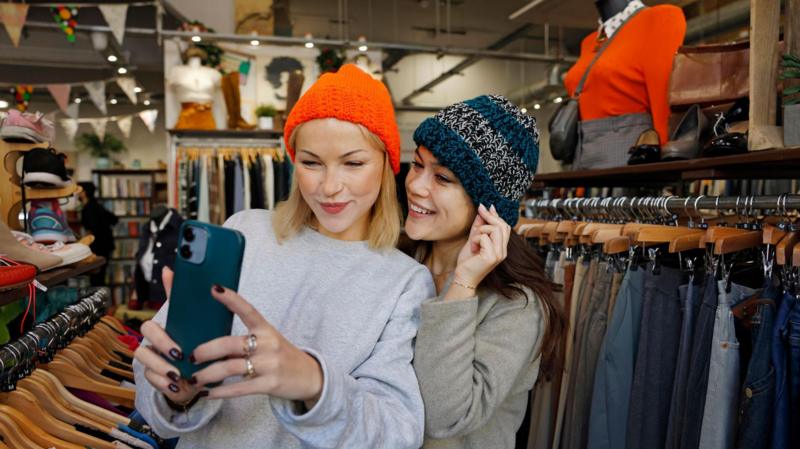 Unlimited contactless cards may lead to spending sprees