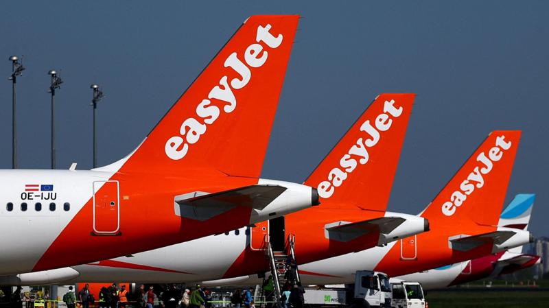 EasyJet boss says 'don't panic' over summer jet fuel supplies