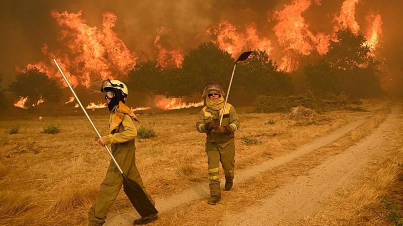 Spain at 'extreme risk' of new wildfires as 14 blazes spread