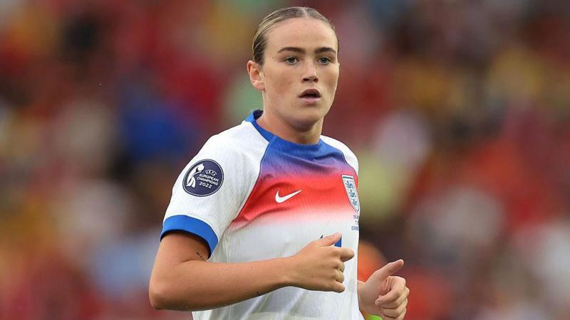 Man Utd and England's Clinton close to Man City move