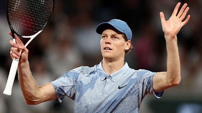Efficient Sinner underlines status as French Open favourite with routine win
