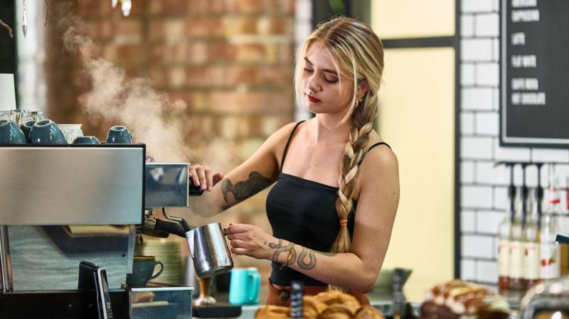 UK economy grew 0.1% in August