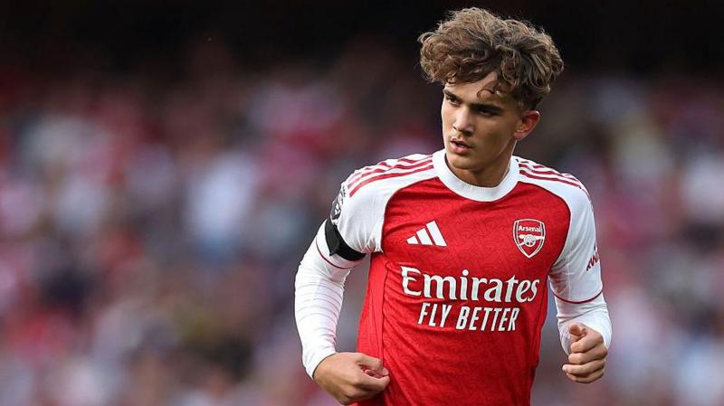 15-Year-Old Dowman Dazzles in Premier League Debut for Arsenal!