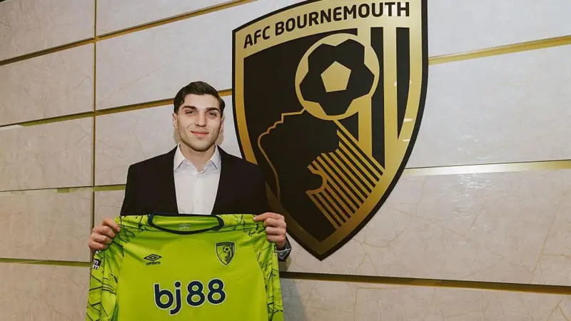 Greek goalkeeper Christos Mandas joins Bournemouth from Italian Serie A side Lazio on loan 