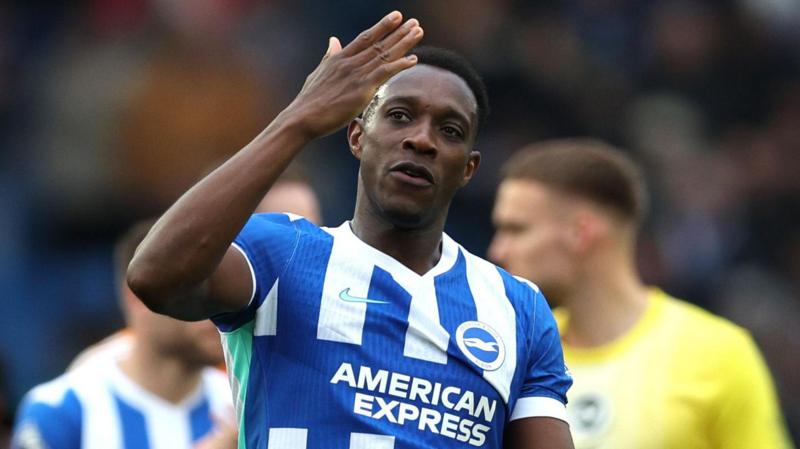 Striker Welbeck extends Brighton contract to 2027