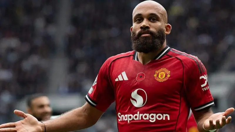 El Manchester United quiere retrasar la salida del trío de la Copa Africana de Naciones.