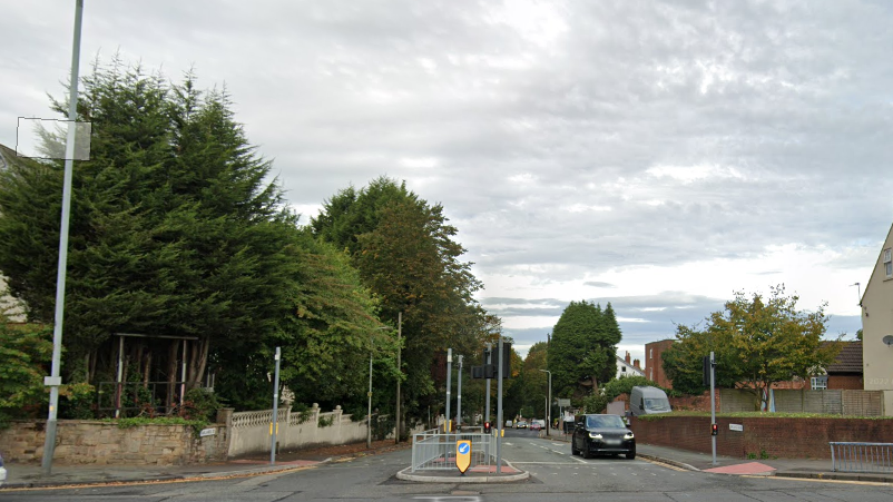 Oaklands Road at its junction with Penn Road