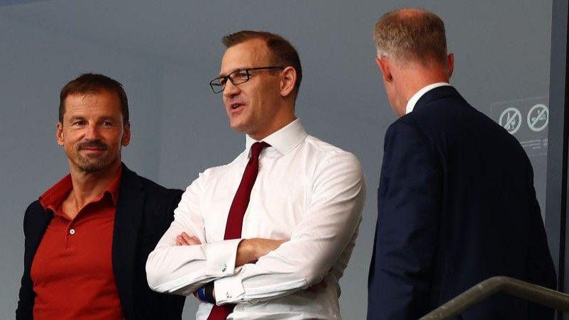 West Ham co-chair Daniel Kretinsky (centre)