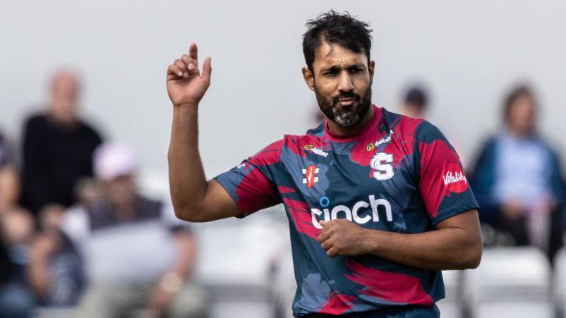 Ravi Bopara celebrates a wicket