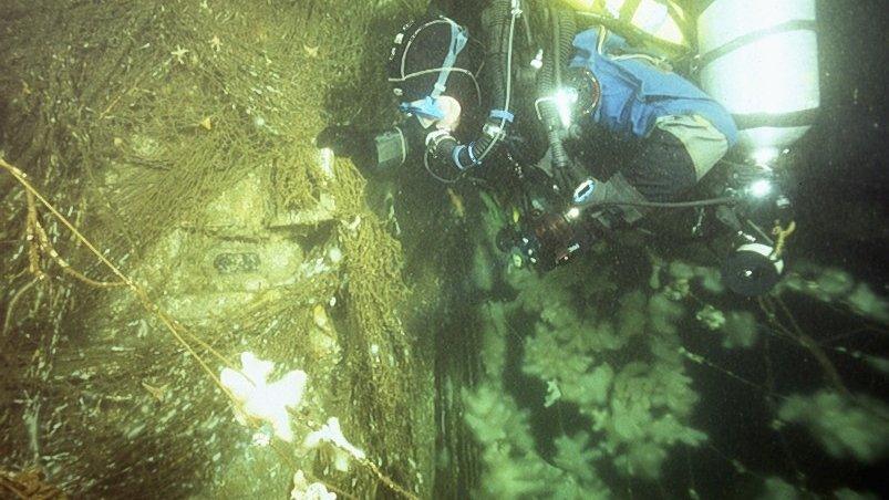 J6 conning tower and porthole