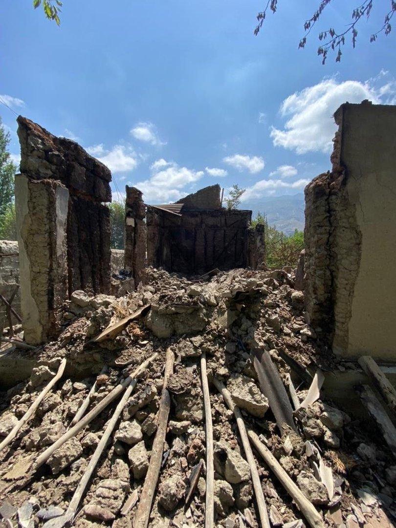 Many buildings were left beyond repair