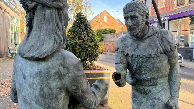 Robin Hood and Lady Marian statue vandalised in Edwinstowe, Nottinghamshire