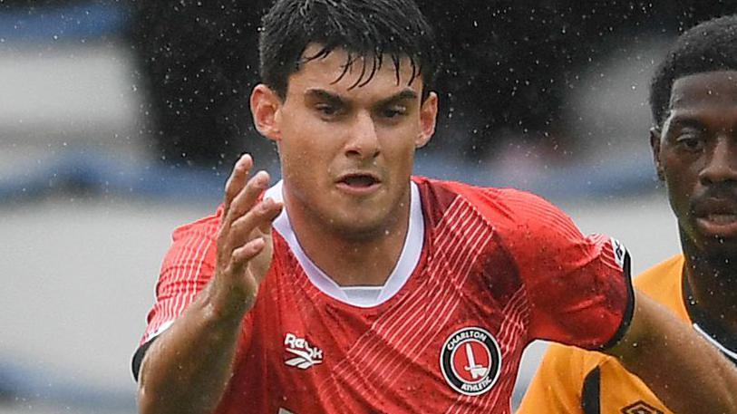 Rob Apter in Charlton kit