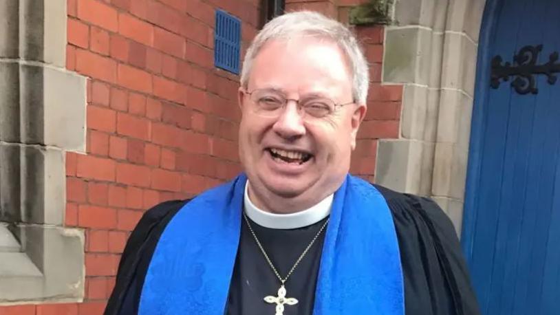 Y Parchedig Marcus Wyn Robinson