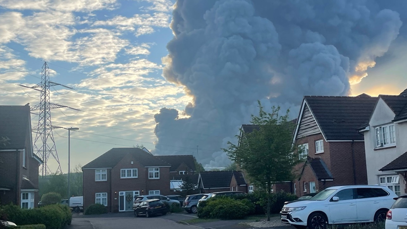 Large smoke plume