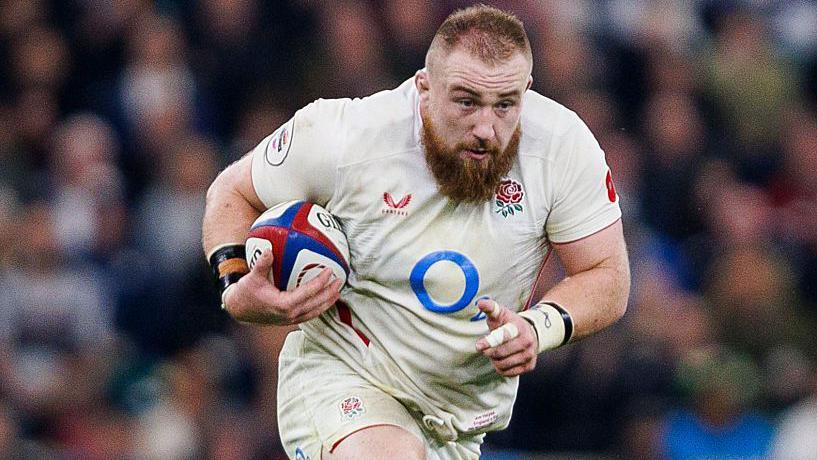 Joe Heyes runs with the ball