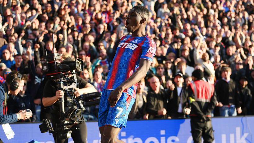 Ismaila Sarr celebrates for Crystal Palace