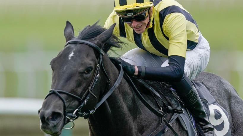 Vandeek winning the Middle Park Stakes at Newmarket in 2023