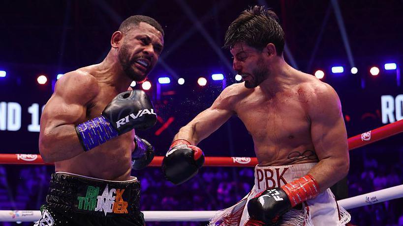 Action from Josh Kelly v Caoimhin Agyarko