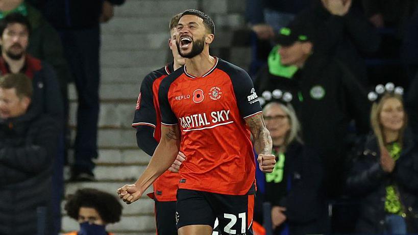 Luton Pip Forest Green in Seven-goal FA Cup Thriller 2 Nahki Wells celebrates scoring against Forest Green Rovers