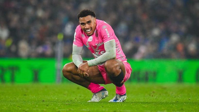 Noah Nene in Stade Francais kit