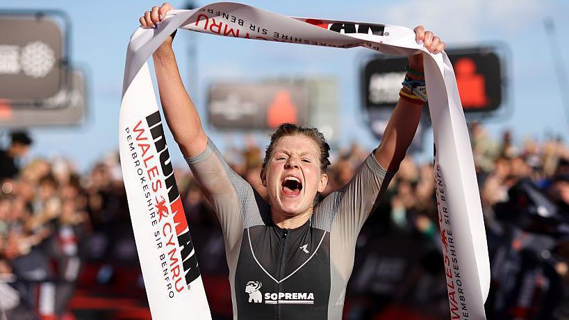  Franziska Hofmann of Germany celebrates 