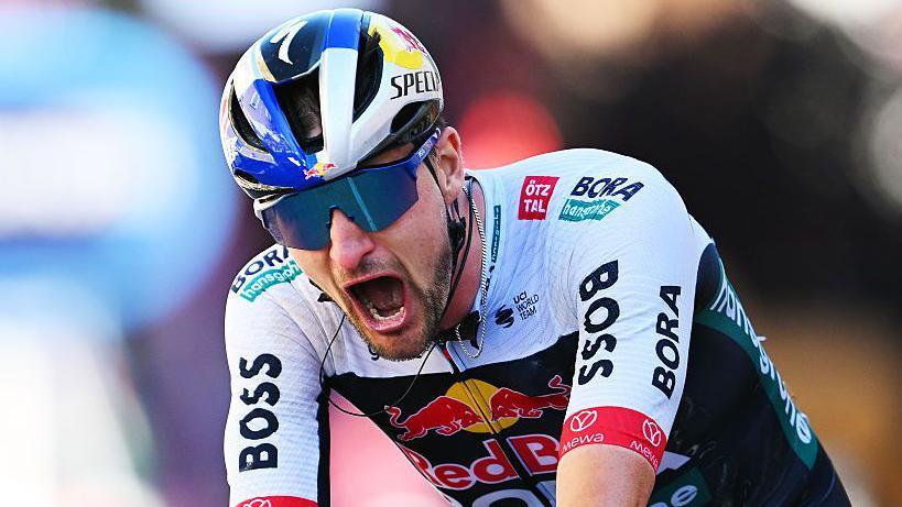 Giro d'Italia: Nico Denz wins stage 18 as Isaac del Toro retains overall  lead - BBC Sport