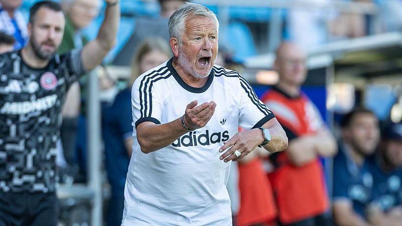 Chris Wilder of Sheffield United FC yells during the pre-season friendly match against VfL Bochum