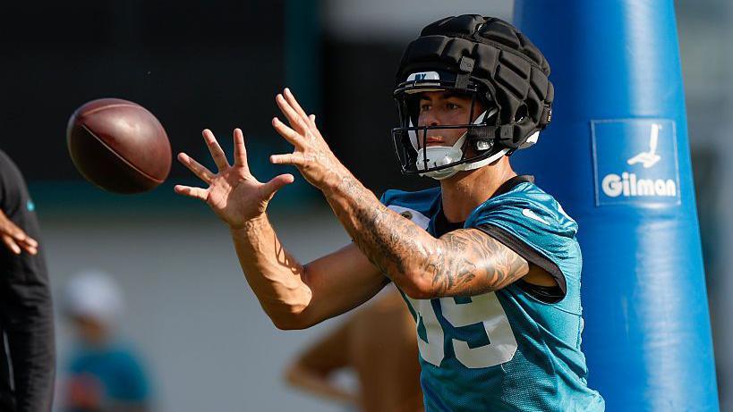 Louis Rees-Zammit in training for the Jacksonville Jaguars