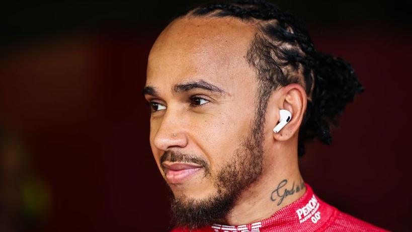 Lewis Hamilton smiling after qualifying at the Australian Grand Prix