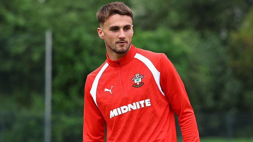 Taylor Harwood-Bellis in pre-season training