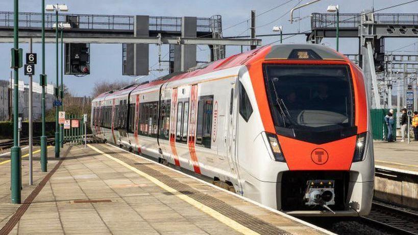 Trên Trafnidiaeth Cymru