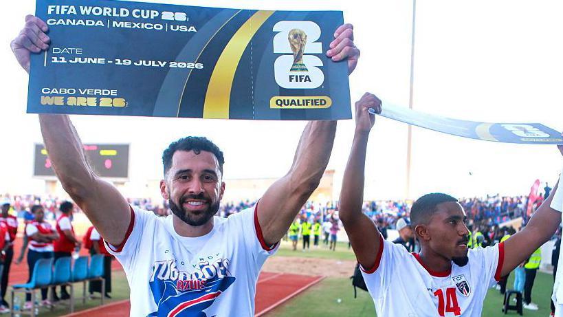 Roberto Lopes celebrates World Cup qualification after his side beat Eswatini 3-0