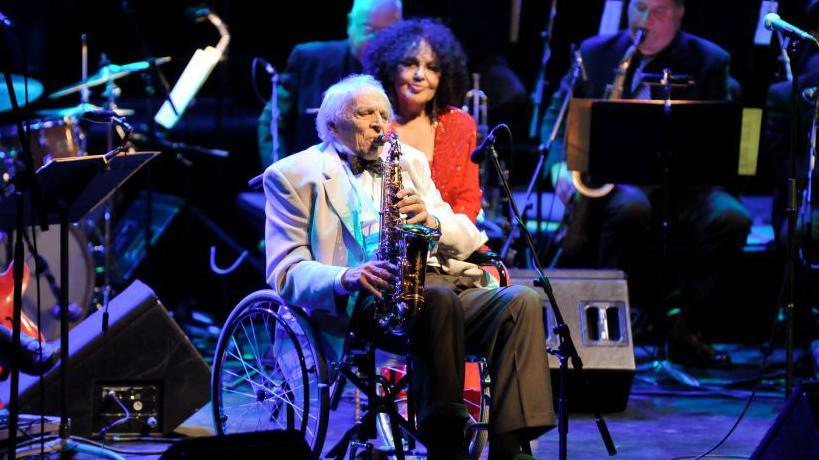 John Dankworth and Cleo Laine perform at the Royal Festival Hall in 2009