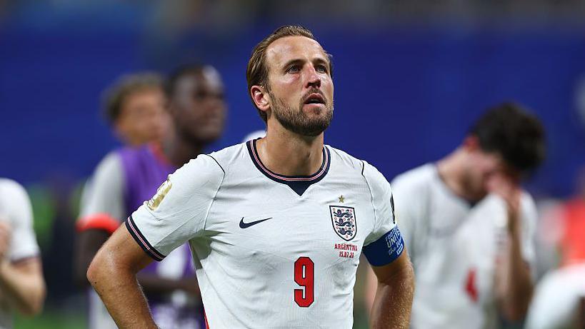 Harry Kane looks dejected following England's 2-1 defeat by Argentina in the 2026 World Cup semi-finals