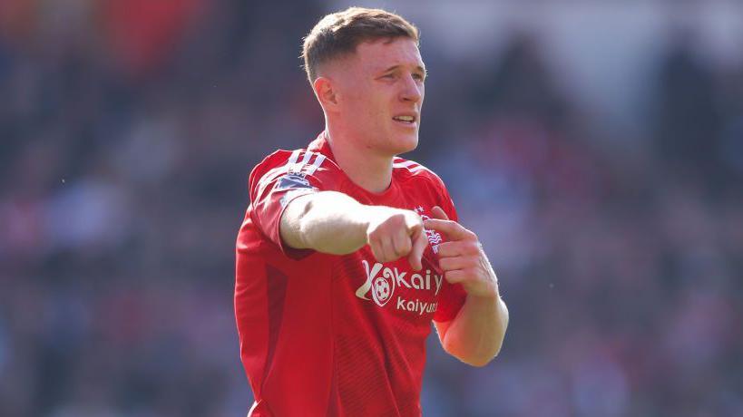 Elliot Anderson during Nottingham Forest's Premier League victory at home to Manchester City