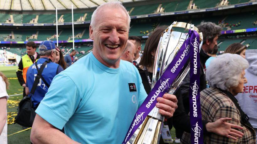 Simon Middleton with the Women's Six Nations trophy