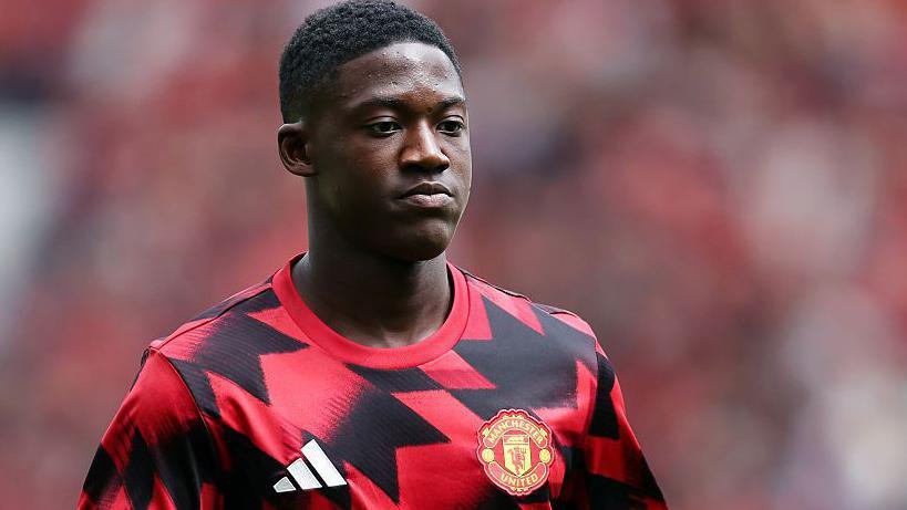 Manchester United midfielder Kobbie Mainoo