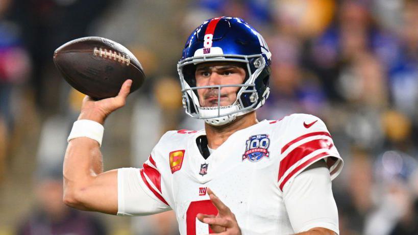 Daniel Jones in action for the New York Giants in October