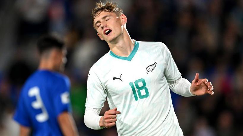 Ben Waine playing for New Zealand