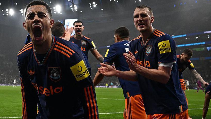 Jacob Ramsey celebrates after scoring for Newcastle United against Tottenham Hotspur at the Tottenham Hotspur Stadium on 10 February, 2026