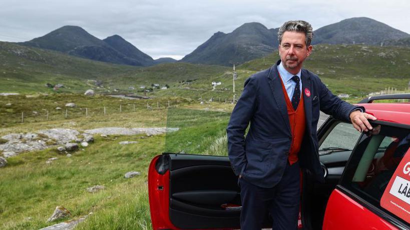 BP nan Eilean Siar Torcuil Crichton