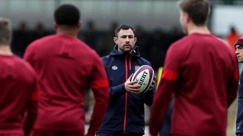 Felix Jones addresses England players