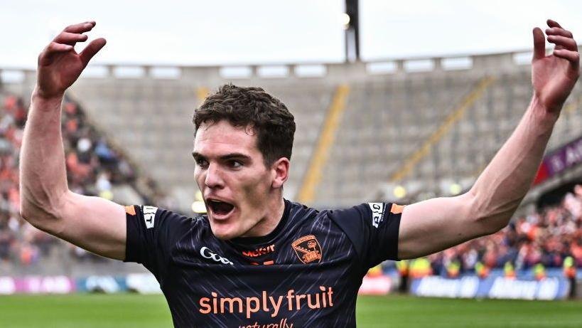 Armagh player Jarly Og Burns